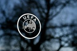 COVID-19: UEFA hoãn vô thời hạn các giải đấu bóng đá