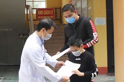 Thêm 12 bệnh nhân mắc COVID-19 ở Việt Nam được công bố khỏi bệnh
