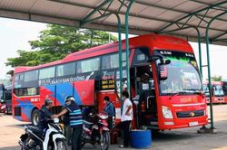 Doanh nghiệp vận tải hành khách gặp khó