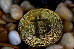 Thị trường hưng phấn, giá Bitcoin tăng vọt