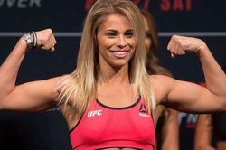 Kiều nữ UFC khoe ảnh tập luyện đặc biệt ở nhà mùa Covid-19