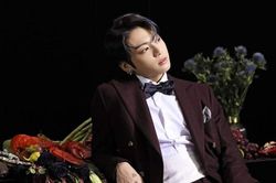 Một hãng thời trang bất ngờ tăng doanh thu gấp đôi khi có khách hàng là Jungkook