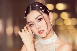 Vẻ gợi cảm của á hậu dính nghi vấn đính hôn với bạn trai thiếu gia