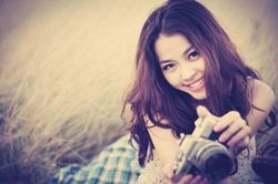 Là phụ nữ: 'Đừng mong manh như bồ công anh trước gió, hãy là xương rồng mạnh mẽ trước bão giông'