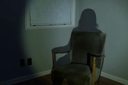 Đạo diễn 'Annabelle' làm phim kinh dị ngắn khi cách ly tại nhà
