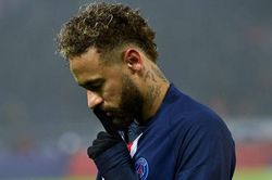 Neymar và hồi kết của những bom tấn chuyển nhượng