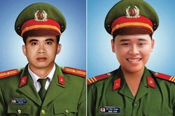 Thăng bậc hàm 2 công an hy sinh ở Đà Nẵng