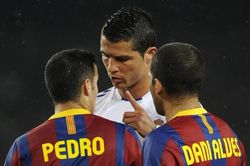 Pedro đáp trả Ronaldo với tư cách nhà vô địch World Cup
