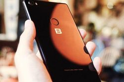 Bphone mới sẽ ra mắt với 4 phiên bản