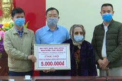Mẹ Việt Nam Anh hùng ủng hộ quỹ phòng chống Covid-19