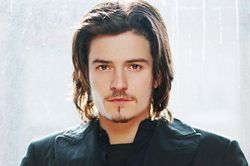 Orlando Bloom kể từng tai nạn gãy lưng để nói lời tri ân với bác sĩ