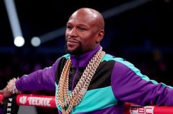 Động thái của Mayweather sau khi con gái bị bắt