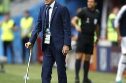 Tabarez - HLV lâu năm nhất thế giới mất việc