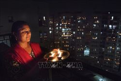 Hàng triệu người dân Ấn Độ tham gia 'thách thức bóng tối'