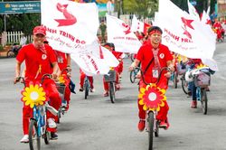 Hành trình 20 lần sẻ chia giọt hồng của 'Hiếu tổng đài hiến máu'