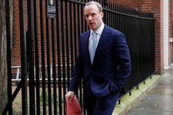 Chân dung người tạm thời thay thế Thủ tướng Anh Boris Johnson