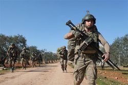 Lực lượng Thổ Nhĩ Kỳ nã pháo vào khu vực Đông Bắc Syria
