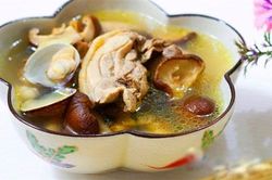 Cách làm món canh thịt gà nấu nấm hương chuẩn vị nhà hàng