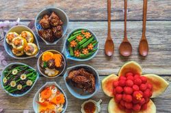 Cách ly xã hội, ai cũng thành 'siêu đầu bếp'
