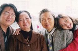 Chân dung 2 người con giỏi giang thành đạt của nghệ sĩ Ngọc Hướng - Vũ Dậu