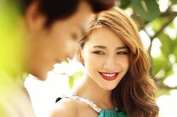 'Người thứ ba' nào cũng có những dấu hiệu này, phụ nữ nhất định phải nhìn thấu