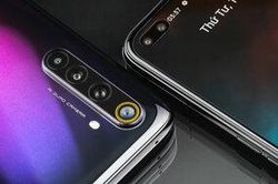 Mở hộp nhanh smartphone lính mới có 6 camera của Realme tại VN