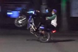 Xác minh nhanh, truy 'nóng' nhóm đối tượng phóng xe với tốc độ cao quanh hồ Hoàn Kiếm