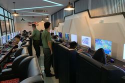 Công an ập vào kiểm tra, game thủ bỗng 'hóa' dân nhậu giữa mùa dịch Covid-19
