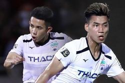 Đội hình toàn hậu vệ biên của bóng đá Việt Nam