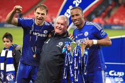 Câu chuyện Premier League: Liên lạc viên, người hùng thầm lặng