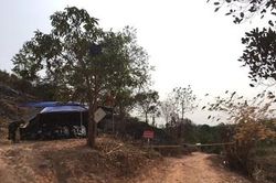 Dàn quân dọc đường biên phòng, chống dịch