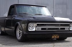 Chevrolet C10 1968 'mượn tim' Hellcat sức mạnh 745 mã lực