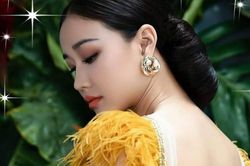 'Gái một con' Maya ngày càng xinh đẹp gợi cảm ở tuổi 32