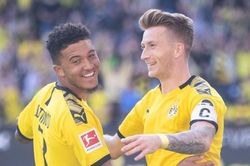 Jadon Sancho hãy từ chối MU, Mourinho nhận sai