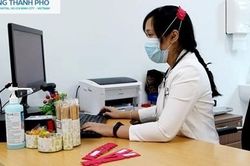 Bác sĩ sáng chế vật dụng giúp hết đau tai khi đeo khẩu trang