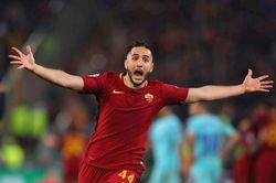 Tròn 2 năm AS Roma ngược dòng loại Barca khỏi Champions League