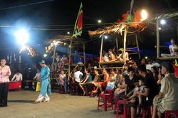 Đã say ví, giặm nên yêu bài chòi...