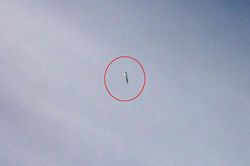 UFO kỳ lạ bất ngờ xuất hiện ở nước Anh