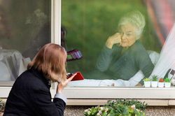 Giữa dịch Covid-19, người Mỹ làm điều chưa từng có
