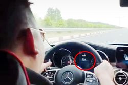 Truy tìm tài xế Mercedes chạy 234 km/h trên cao tốc TP.HCM - Dầu Giây