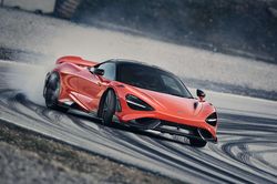 Siêu xe McLaren 765LT đặt chân tới Mỹ