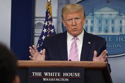 COVID-19: Tổng thống Trump nói về quyết định khó khăn nhất sắp phải đưa ra