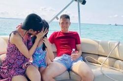 Công Vinh 'dọa đuổi' Thủy Tiên, con gái khuyên điều đầy bất ngờ