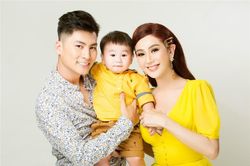 Trước nghi vấn hôn nhân rạn nứt, ông xã kém tuổi của Lâm Khánh Chi liên tiếp có động thái đáng chú ý