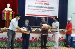 Hỗ trợ người nghèo bị ảnh hưởng dịch bệnh