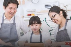 Phì cười vì 'tuyệt tác' nhặt rau muống của nữ sinh