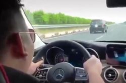 Tài xế Mercedes phóng tốc độ 'bàn thờ' 234 km/h trên cao tốc khai gì?