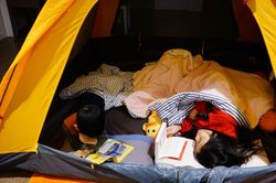 Cách mẹ Hà Nội giúp con ở nhà chống dịch vẫn vui