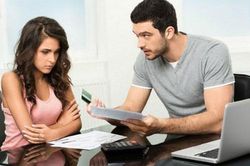 Gia đình tan nát vì cô giáo mầm non 'sa chân' vào đa cấp