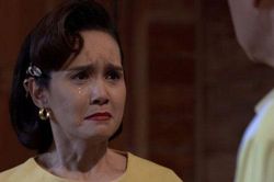 Mẹ lên chăm em ở cữ mà cả tuần nay chồng không nói với bà câu nào, em thắc mắc thì anh im lặng cho đến khi nhìn thấy mâm cơm đầy ắp thịt cá